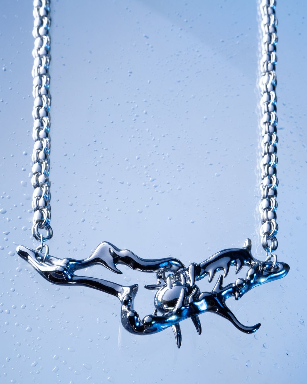 Navy siren collection necklace 04